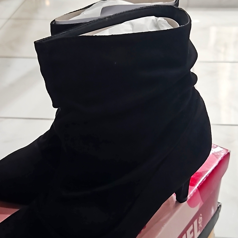 Ladies boots